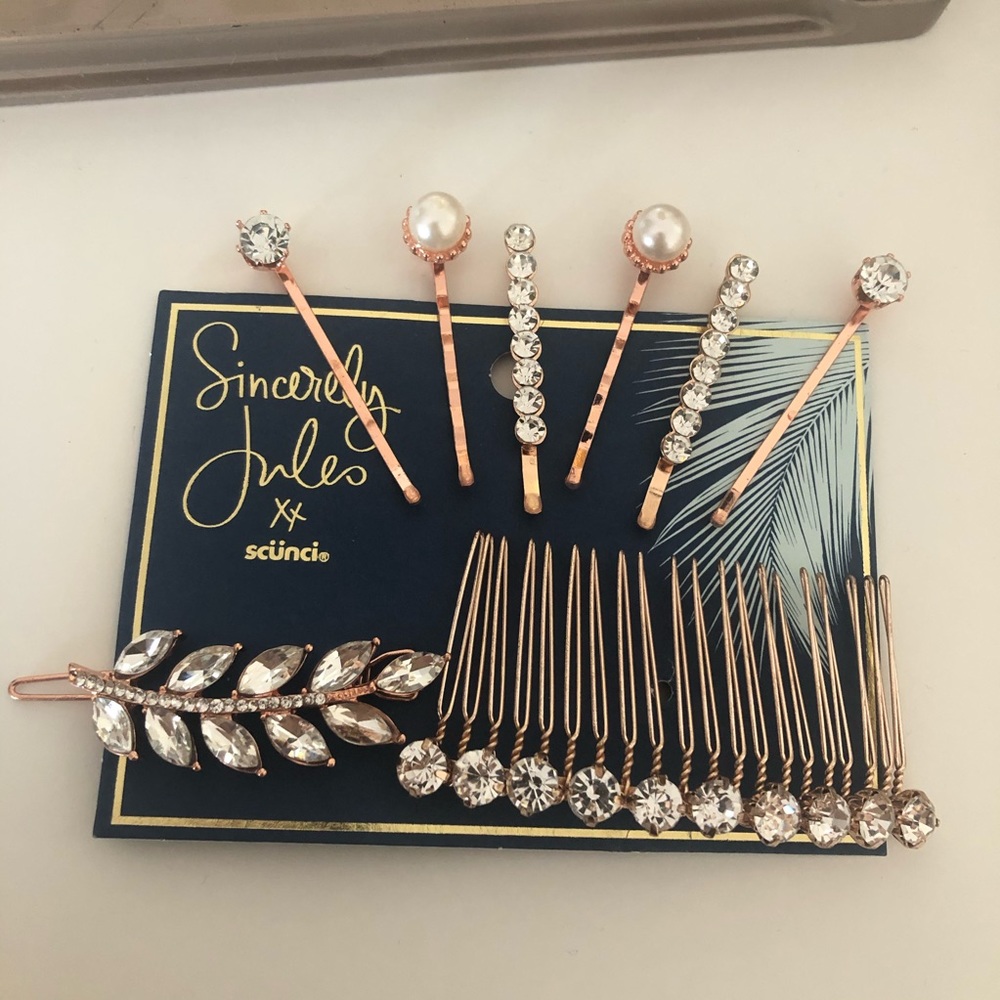 Sincerely Jules - Scunci hair clips & pins